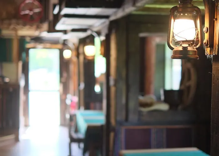 Gasthuis The Monastery 3*